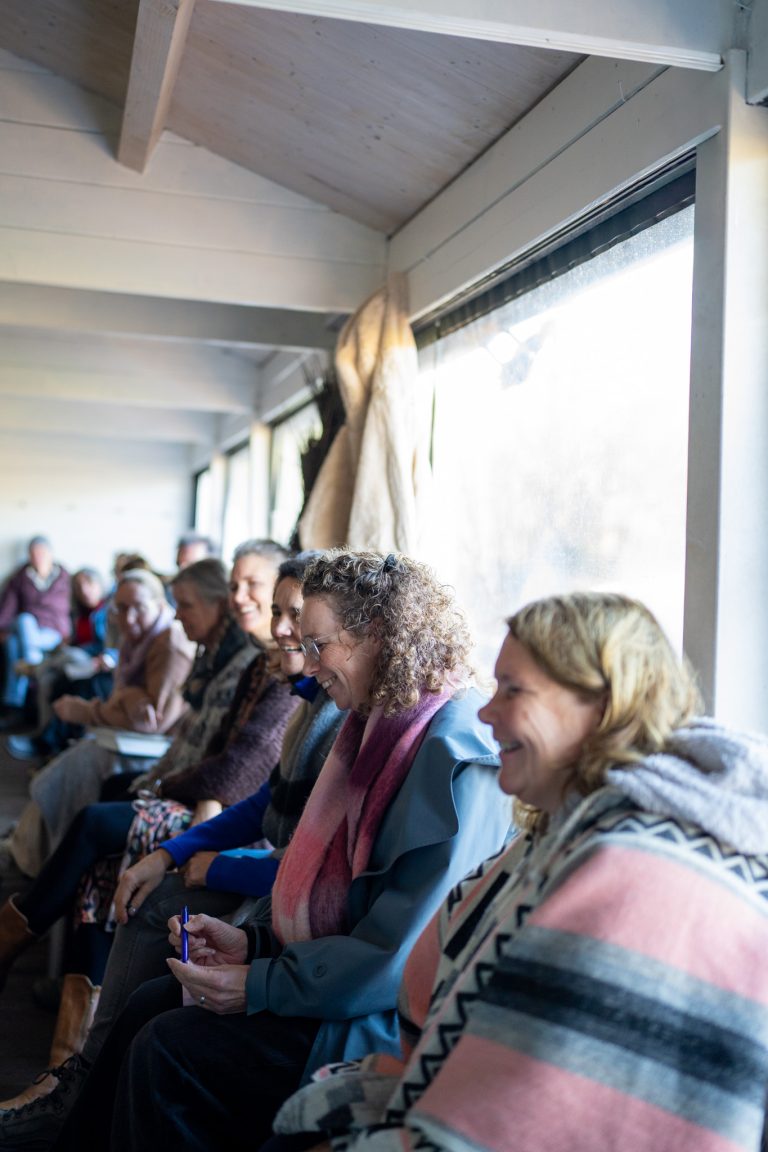 Waarom Samenkomen Geen Luxe is, Maar Biologische Noodzaak 1 DSC04661